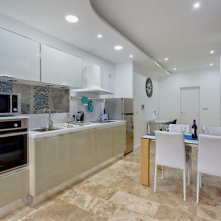 Modern 2 Bedroom Apartment In St Julians San Julián Exterior foto