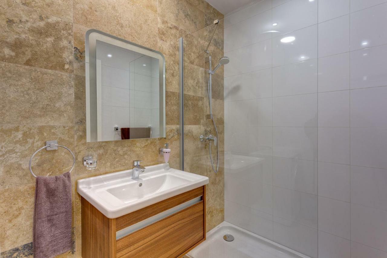 Modern 2 Bedroom Apartment In St Julians San Julián Exterior foto